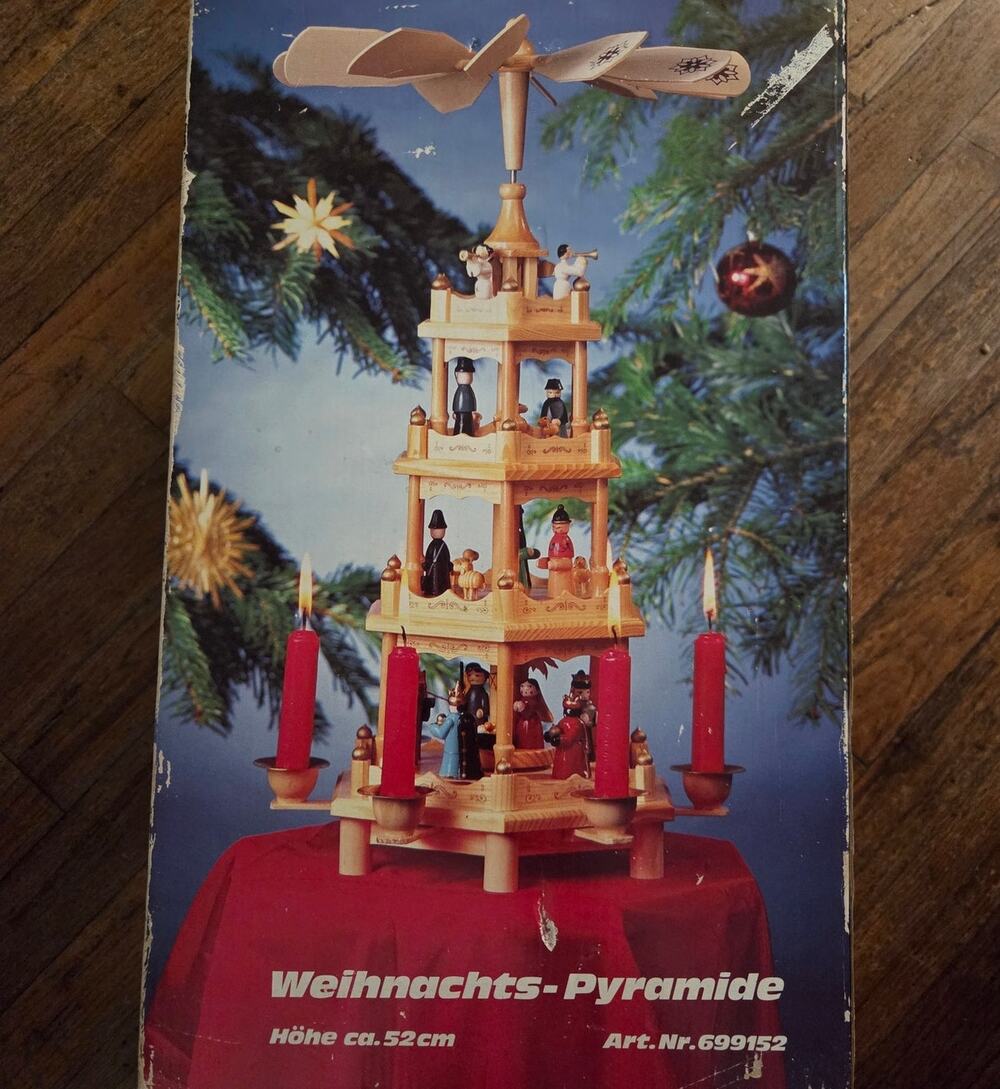 Vtg in Box Weihnachts Pyramide 4 Tier Pyramid Christmas Nativity Carousel